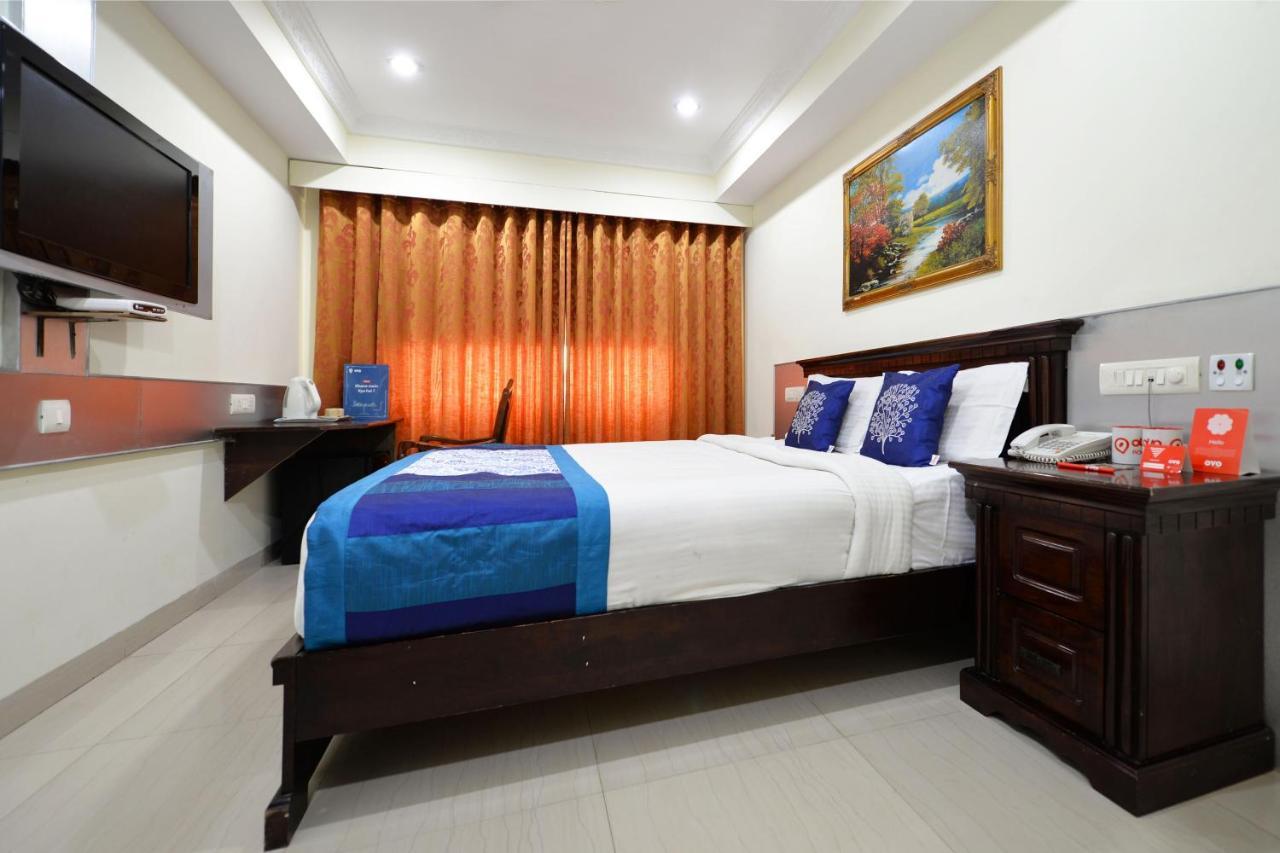 Capital O Hotel Central Park Near Birla Mandir Hyderabad Exterior photo